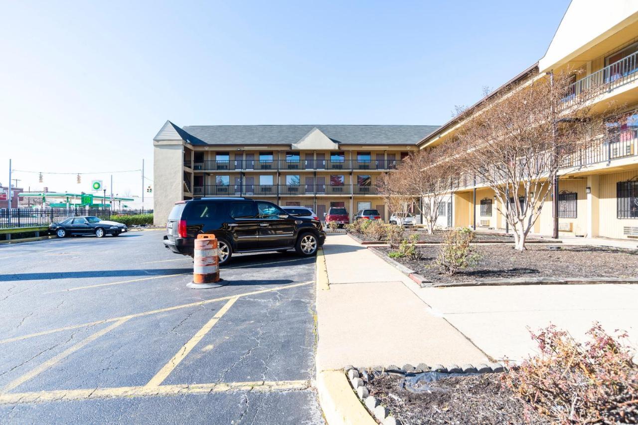 Hotel Baltimore Hwy 40 Extérieur photo