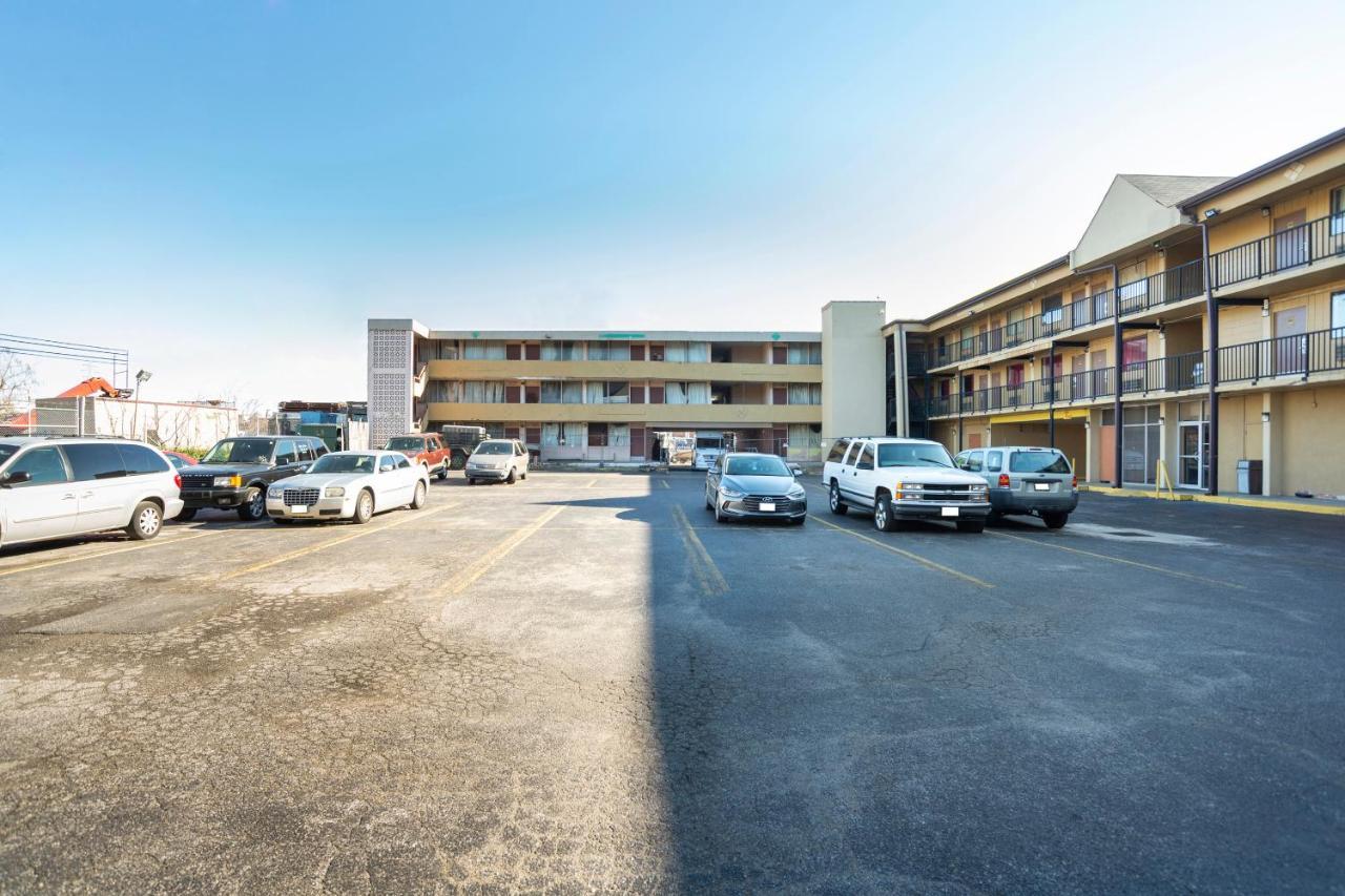 Hotel Baltimore Hwy 40 Extérieur photo